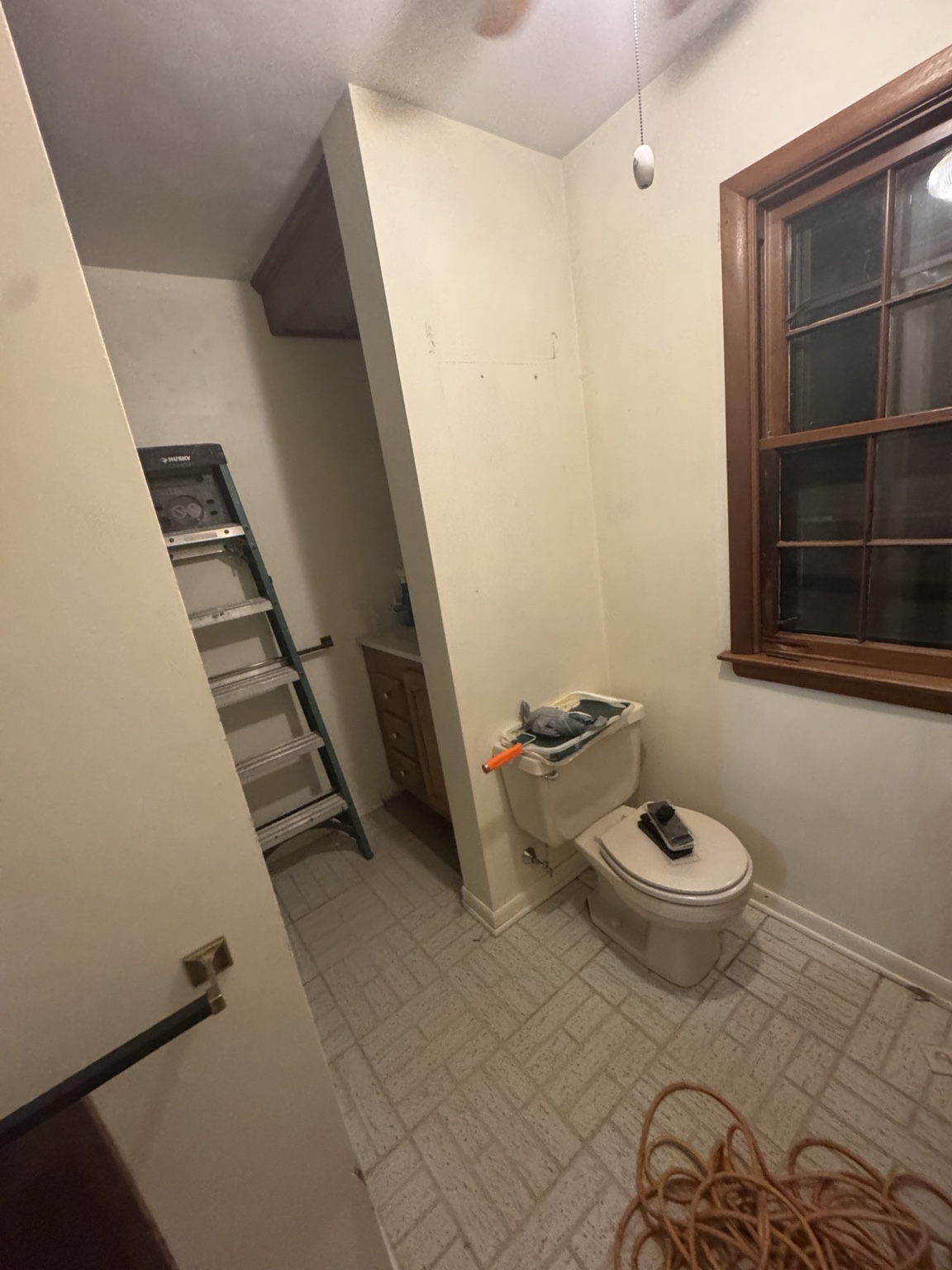 Original bathroom layout before remodel